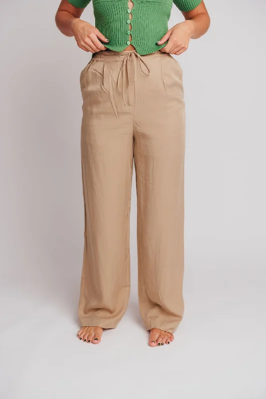 Classic Women's Apparel Quinn Easy Tencel Trousers in Tan