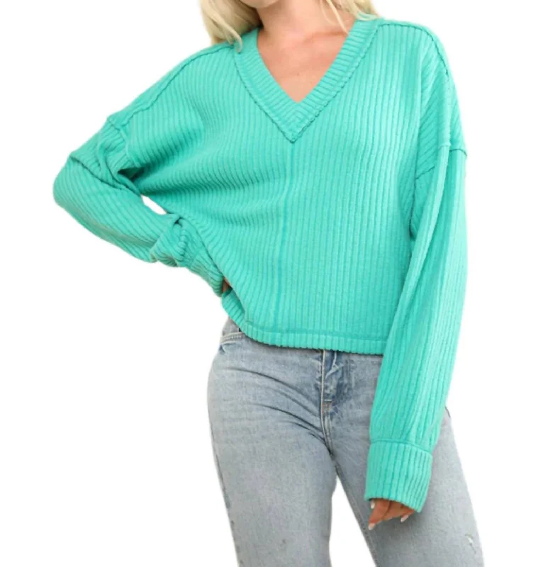 Affordable Women's Garments Vneck Raw Hem Cozy Sweater In Green