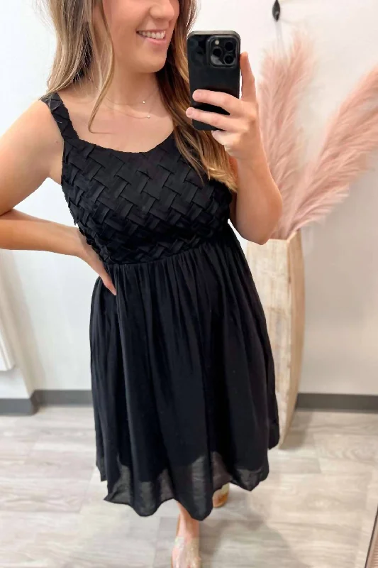 Best Online Boutiques For Women Tie Back Dress In Black