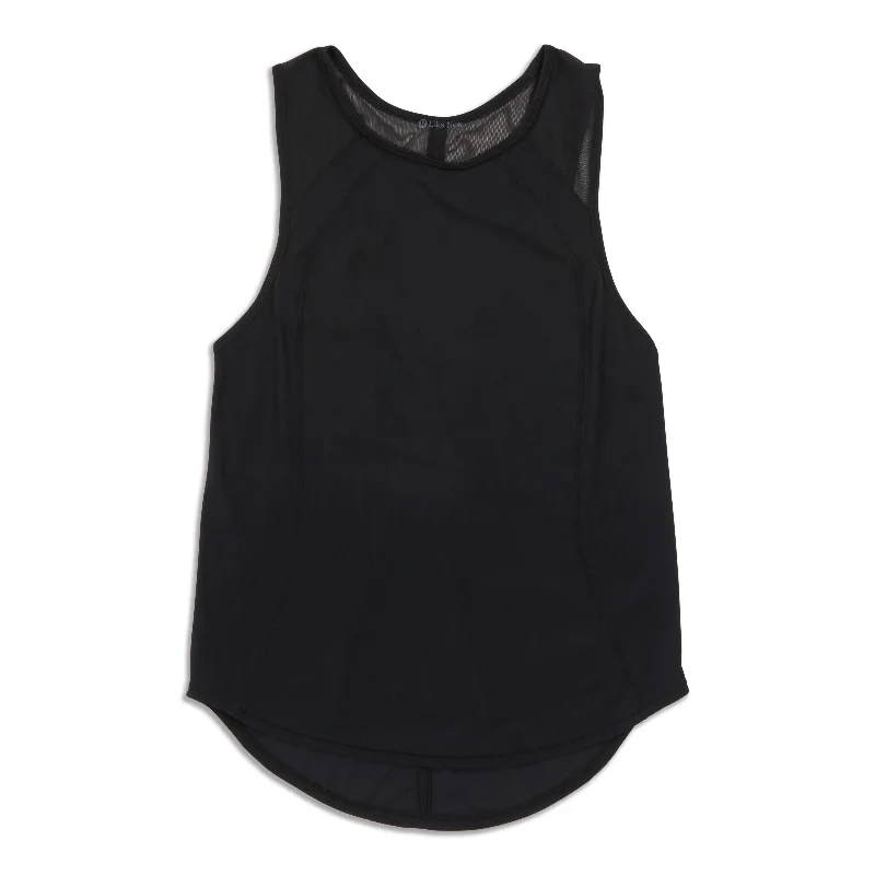 Women's Chic Outfit Sculpt Tank Top - Resale